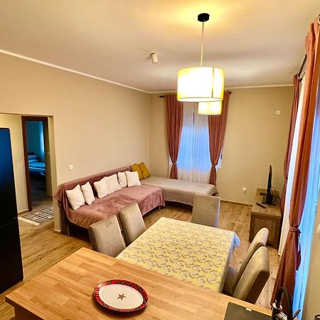 Roomsapartments Popcourt Pancsova Kültér fotó