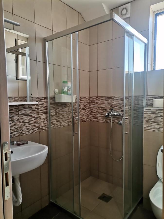 Roomsapartments Popcourt Pancsova Kültér fotó