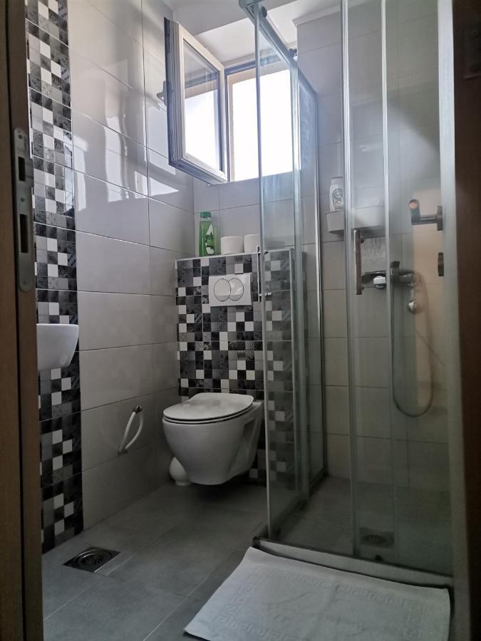 Roomsapartments Popcourt Pancsova Kültér fotó
