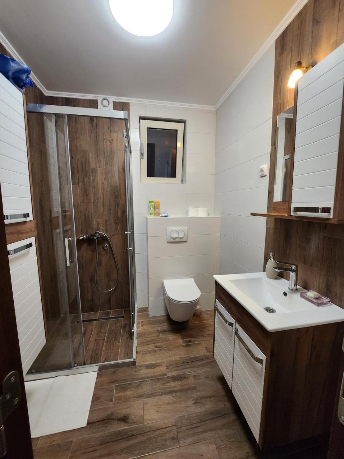 Roomsapartments Popcourt Pancsova Kültér fotó
